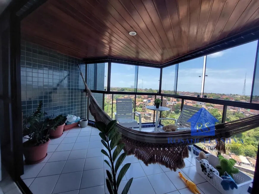 Foto 1 de Apartamento com 4 Quartos à venda, 213m² em Farol, Maceió