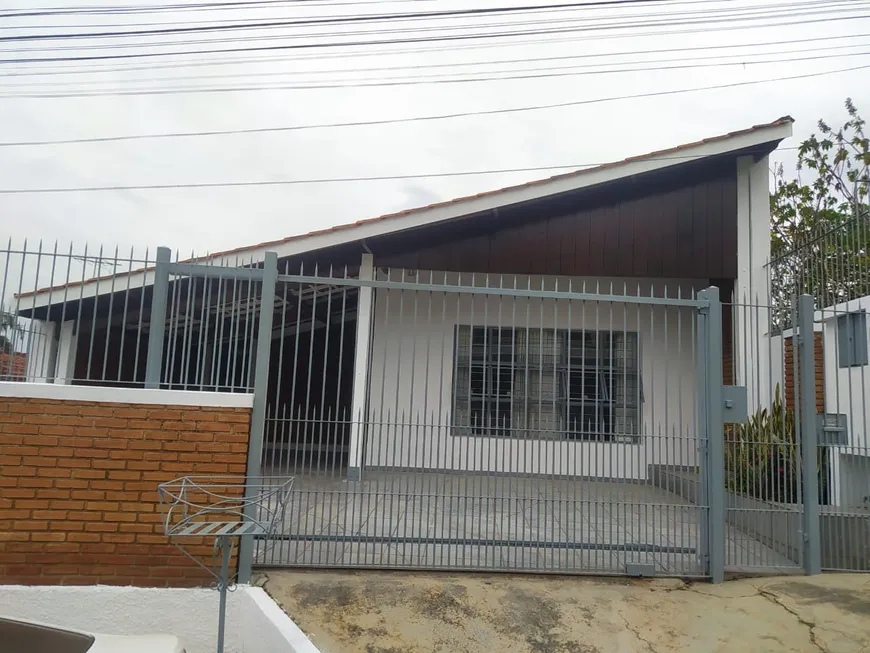 Foto 1 de Casa com 3 Quartos à venda, 230m² em Curral, Ibiúna