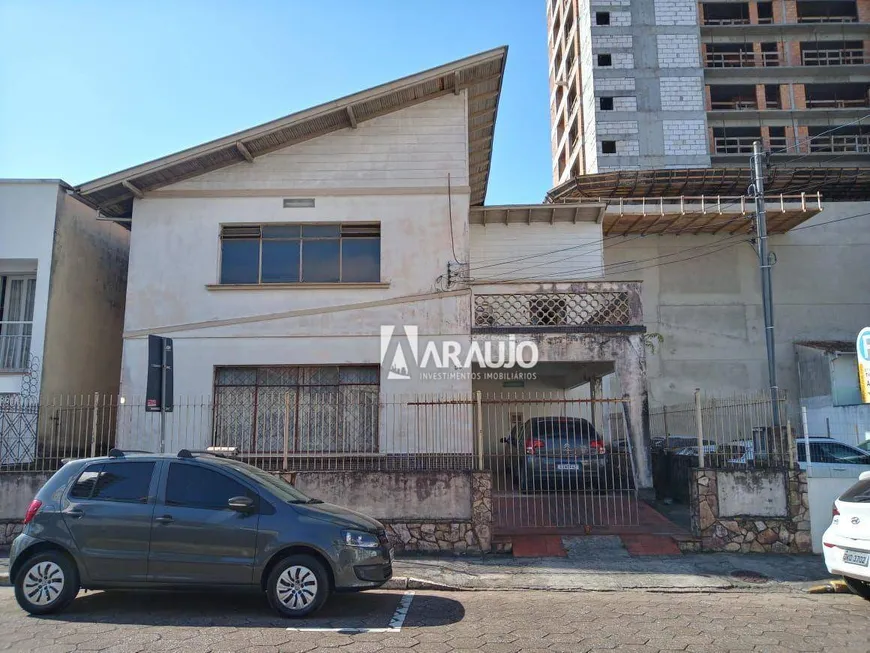 Foto 1 de Casa com 4 Quartos à venda, 334m² em Centro, Itajaí