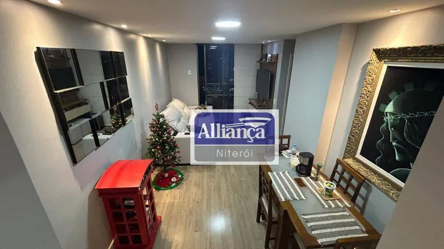 Foto 1 de Apartamento com 3 Quartos à venda, 75m² em Centro, Niterói