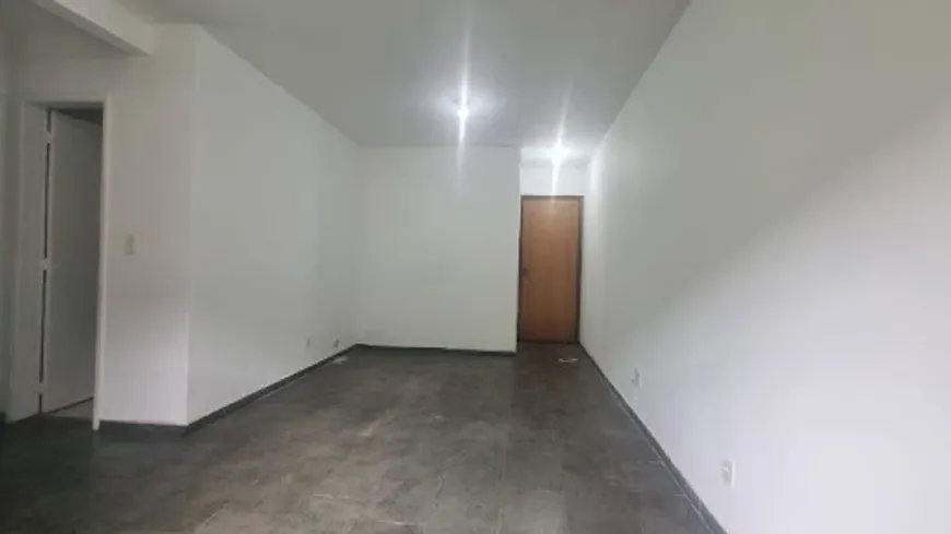 Foto 1 de Apartamento com 2 Quartos à venda, 54m² em Ramos, Rio de Janeiro