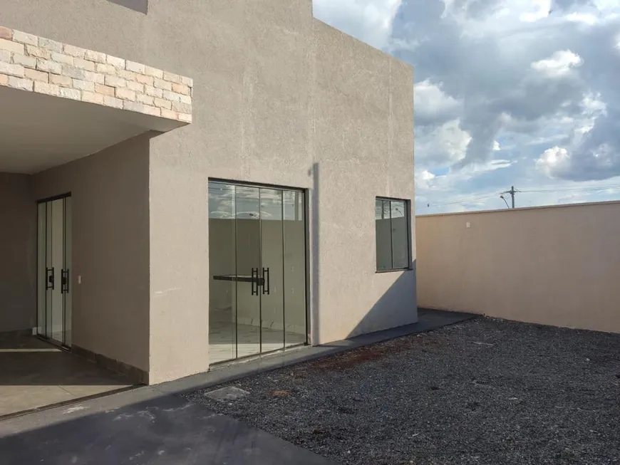 Foto 1 de Casa com 3 Quartos à venda, 129m² em Terrabela Cerrado II, Senador Canedo