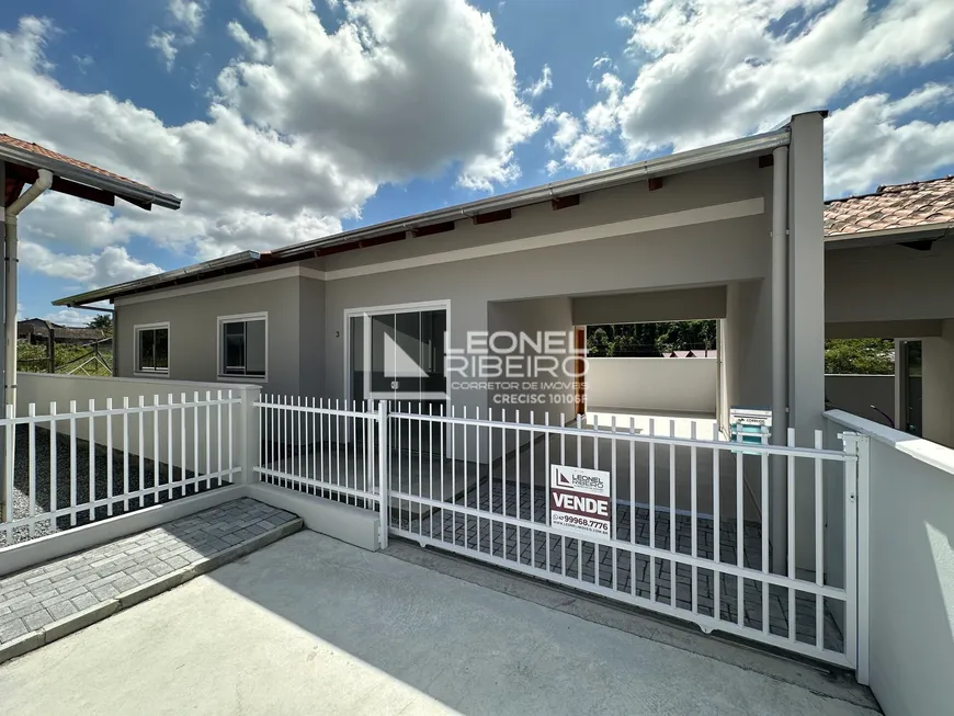 Foto 1 de Casa com 2 Quartos à venda, 70m² em Araponguinhas, Timbó