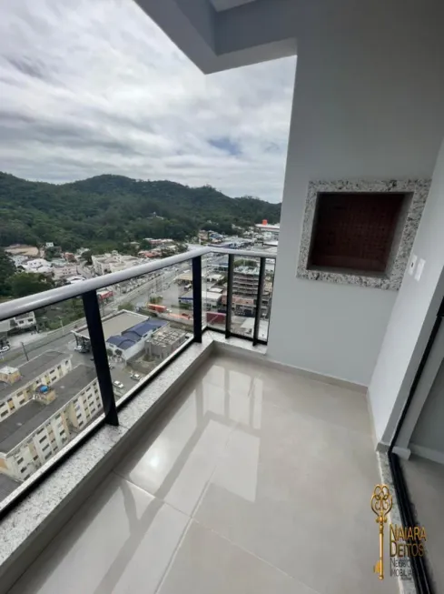 Foto 1 de Apartamento com 2 Quartos para alugar, 73m² em Fazenda, Itajaí