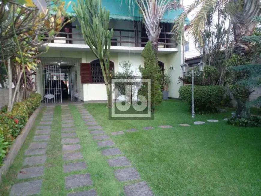 Foto 1 de Casa com 5 Quartos à venda, 600m² em Fonseca, Niterói