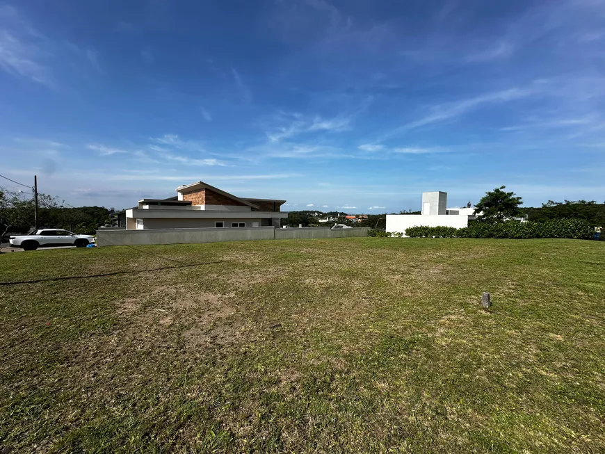 Foto 1 de Lote/Terreno à venda, 800m² em Liri, Içara