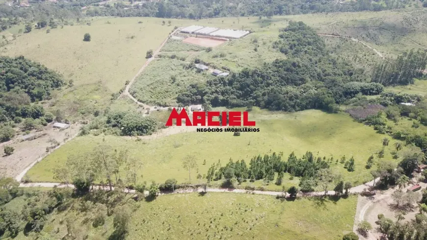 Foto 1 de Lote/Terreno à venda, 56000m² em Chácaras Guararema, Jacareí