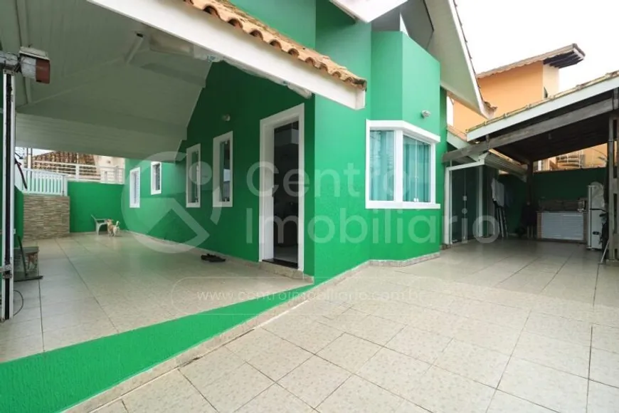 Foto 1 de Casa com 3 Quartos à venda, 129m² em Stella Maris, Peruíbe