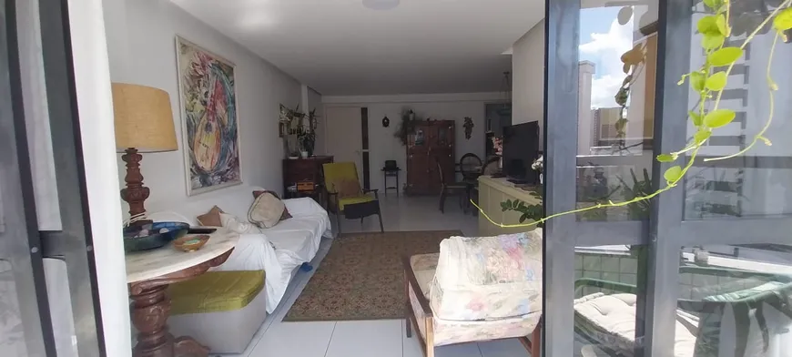 Foto 1 de Apartamento com 4 Quartos à venda, 138m² em Boa Viagem, Recife