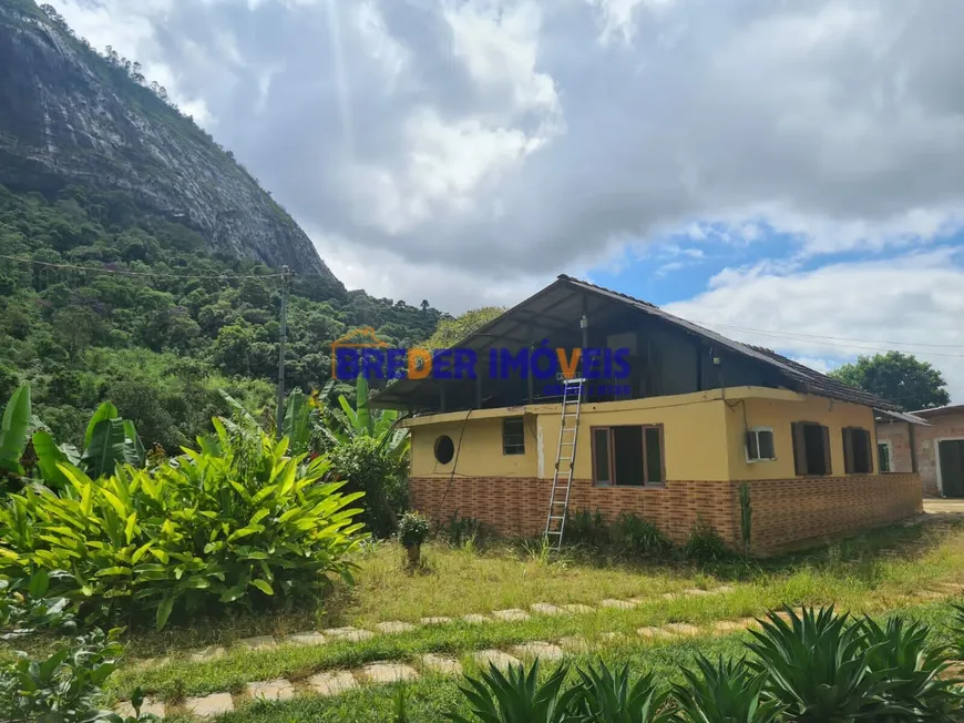 Foto 1 de Fazenda/Sítio com 3 Quartos à venda, 45000m² em Amparo, Nova Friburgo