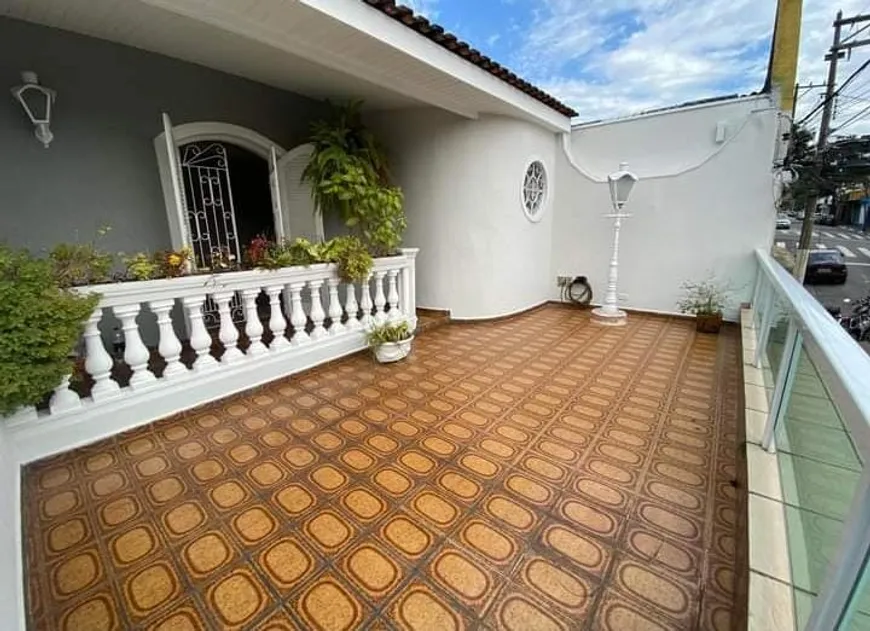 Foto 1 de Casa com 2 Quartos à venda, 176m² em Osvaldo Cruz, São Caetano do Sul