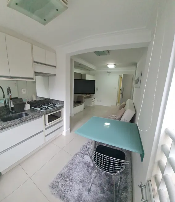 Foto 1 de Apartamento com 2 Quartos para alugar, 45m² em Bela Vista, São Paulo