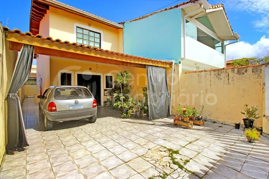Foto 1 de Casa com 2 Quartos à venda, 156m² em Parque D Aville , Peruíbe