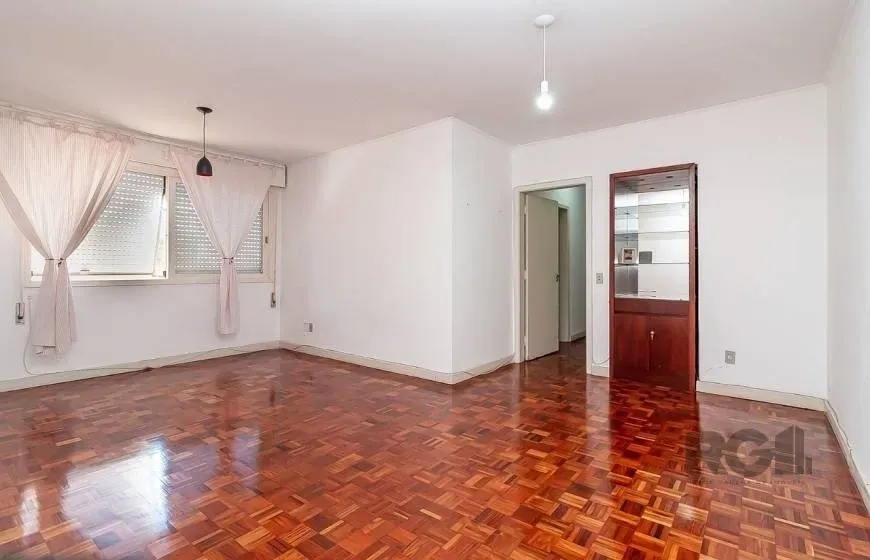 Foto 1 de Apartamento com 2 Quartos à venda, 106m² em Auxiliadora, Porto Alegre