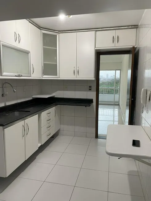 Foto 1 de Apartamento com 3 Quartos à venda, 89m² em Acupe de Brotas, Salvador