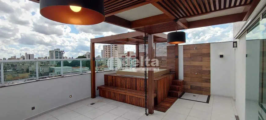 Foto 1 de Cobertura com 4 Quartos à venda, 217m² em Nossa Senhora Aparecida, Uberlândia