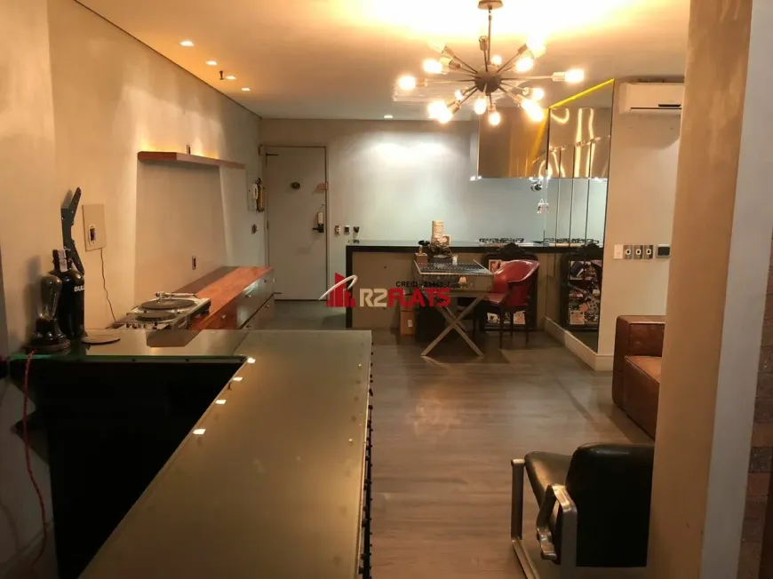 Foto 1 de Apartamento com 1 Quarto à venda, 76m² em Vila Nova Conceição, São Paulo