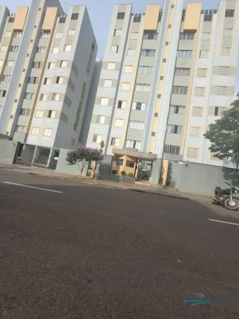 Foto 1 de Apartamento com 3 Quartos para alugar, 110m² em Centro, Londrina