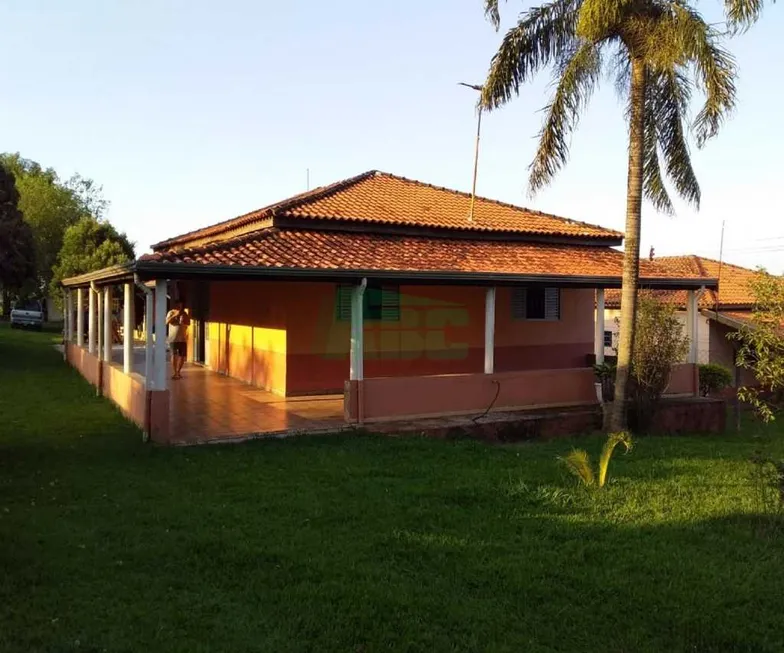 Foto 1 de Fazenda/Sítio com 2 Quartos à venda, 350m² em Area Rural de Limeira, Limeira