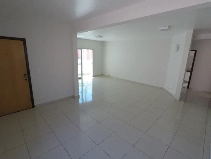 Foto 1 de Apartamento com 3 Quartos à venda, 120m² em Tabajaras, Uberlândia