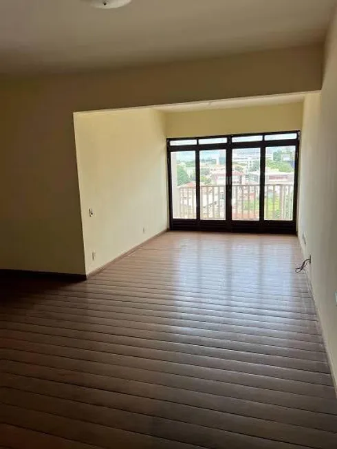 Foto 1 de Apartamento com 3 Quartos à venda, 120m² em Centro, Uberaba