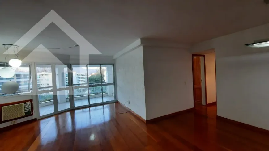 Foto 1 de Apartamento com 3 Quartos para alugar, 129m² em Barra da Tijuca, Rio de Janeiro