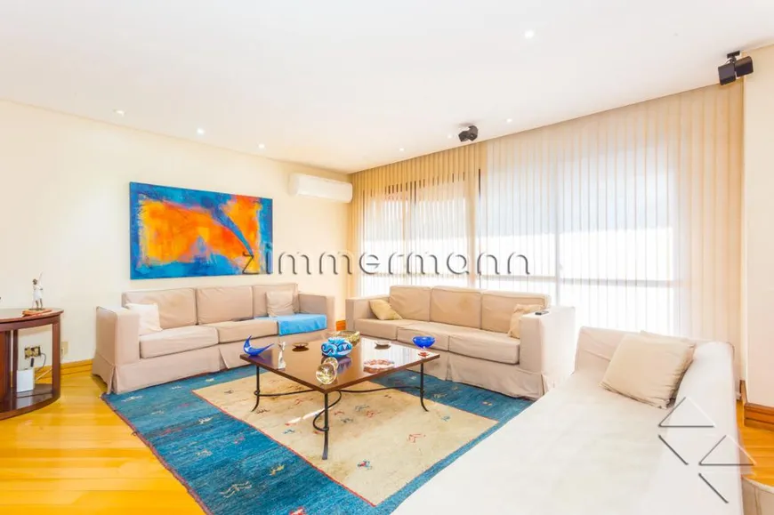 Foto 1 de Apartamento com 4 Quartos à venda, 158m² em Higienópolis, São Paulo