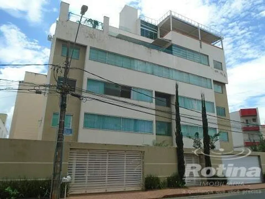 Foto 1 de Apartamento com 2 Quartos à venda, 78m² em Jardim Finotti, Uberlândia