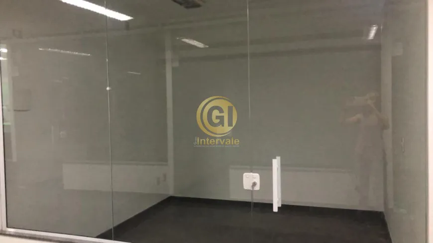 Foto 1 de Sala Comercial para alugar, 18m² em Centro, São José dos Campos