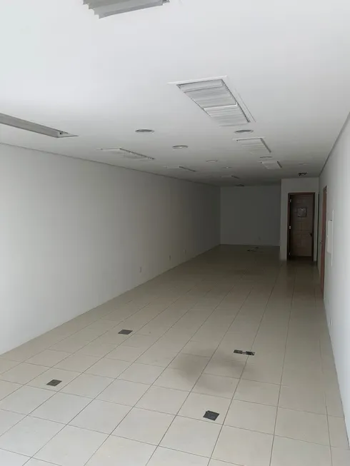 Foto 1 de Sala Comercial para alugar, 80m² em Centro, Porto Alegre