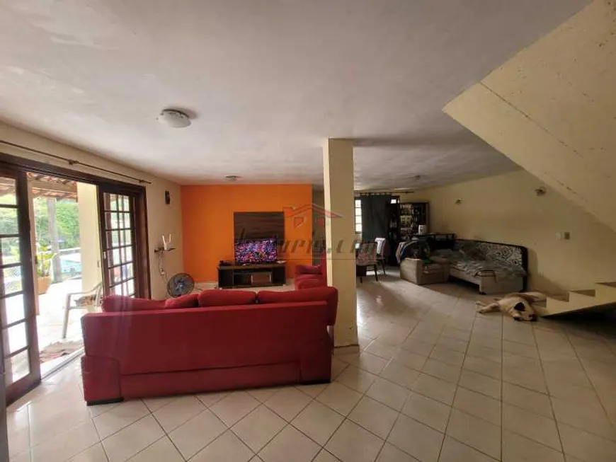 Foto 1 de Casa com 4 Quartos à venda, 227m² em Taquara, Rio de Janeiro