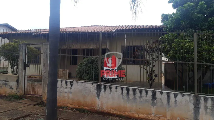 Foto 1 de Casa com 4 Quartos à venda, 220m² em Esperanca, Londrina