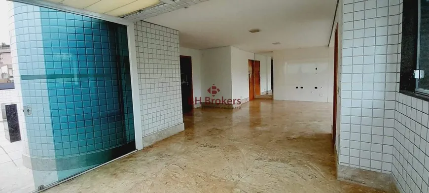 Foto 1 de Cobertura com 3 Quartos para alugar, 220m² em Belvedere, Belo Horizonte