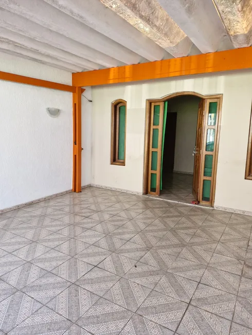 Foto 1 de Casa com 2 Quartos à venda, 90m² em Jardim Presidente Dutra, Guarulhos