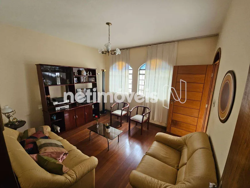Foto 1 de Casa com 3 Quartos para alugar, 360m² em Palmares, Belo Horizonte
