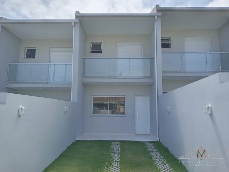 Foto 1 de Casa com 2 Quartos à venda, 70m² em Sertao do Maruim, São José