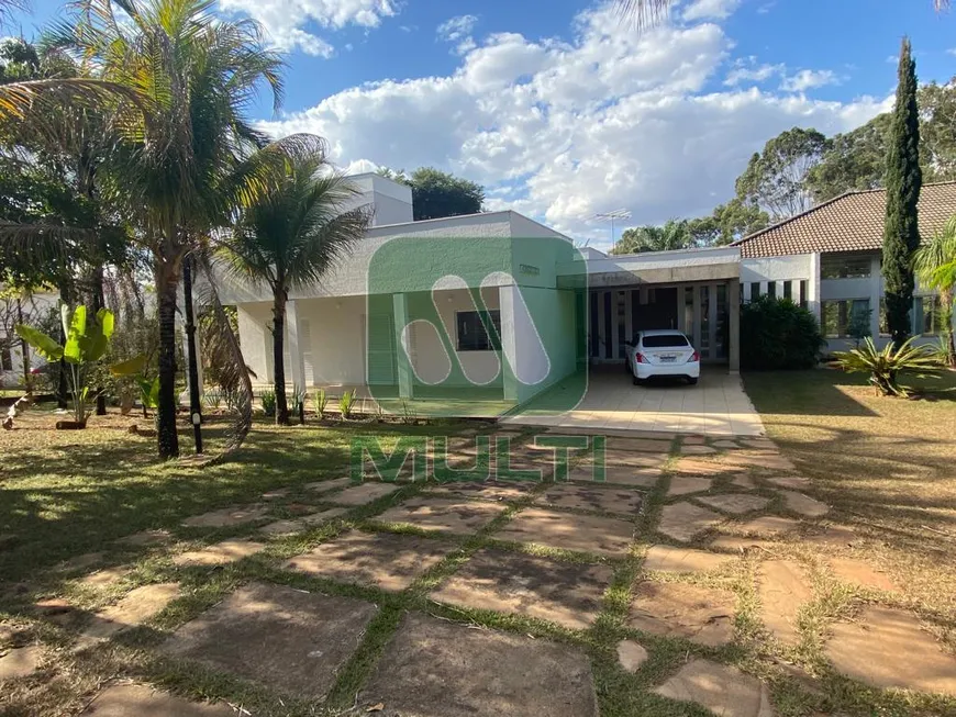 Foto 1 de Casa de Condomínio com 6 Quartos para alugar, 573m² em Morada do Sol, Uberlândia