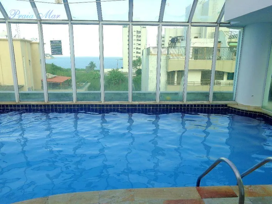 Foto 1 de Apartamento com 2 Quartos à venda, 70m² em Praia das Pitangueiras, Guarujá