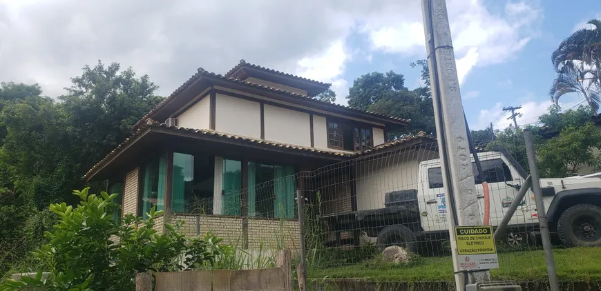 Foto 1 de Casa de Condomínio com 4 Quartos à venda, 263m² em Vila Progresso, Niterói