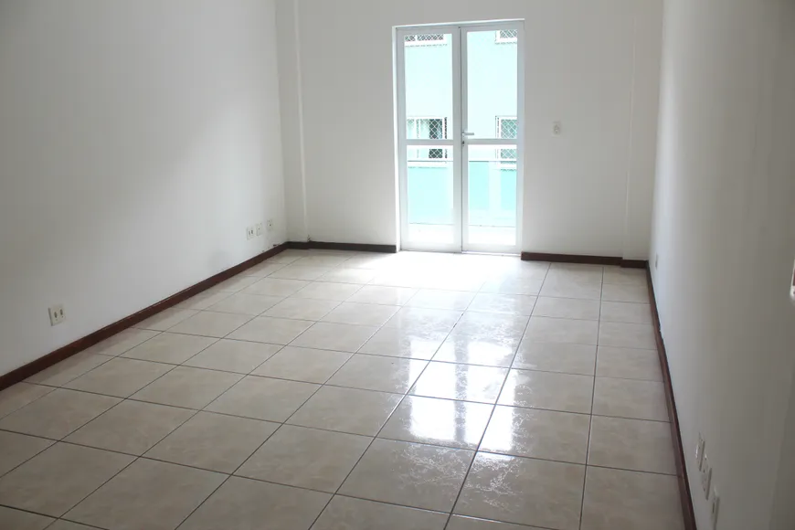 Foto 1 de Apartamento com 2 Quartos para alugar, 80m² em Morin, Petrópolis
