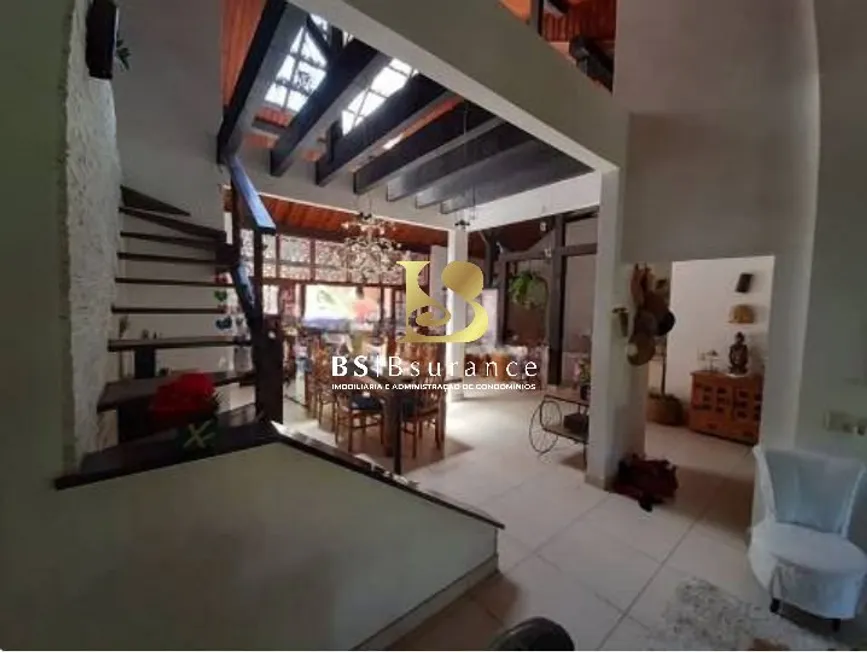 Foto 1 de Casa de Condomínio com 5 Quartos à venda, 375m² em Maria Paula, Niterói