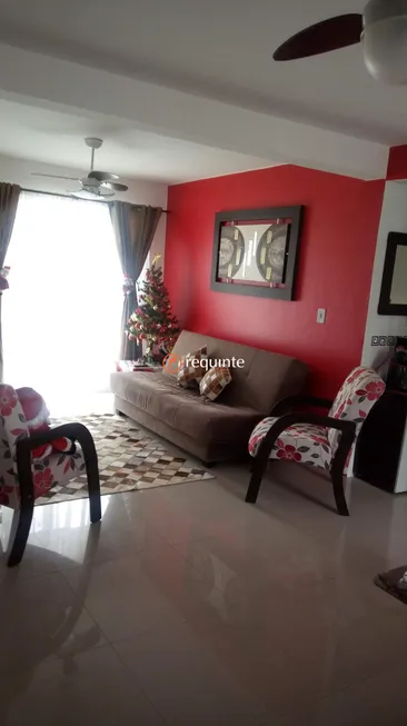 Foto 1 de Apartamento com 3 Quartos à venda, 96m² em Areal, Pelotas