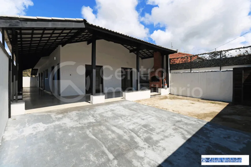 Foto 1 de Casa com 4 Quartos à venda, 170m² em Balneario Sambura, Peruíbe