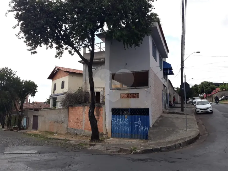 Foto 1 de Casa com 10 Quartos à venda, 550m² em Glória, Belo Horizonte