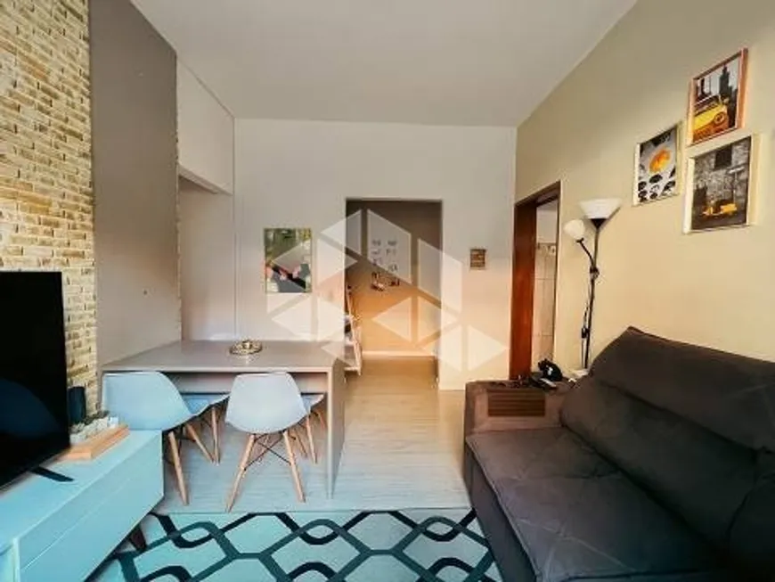 Foto 1 de Apartamento com 2 Quartos à venda, 62m² em Floresta, Porto Alegre
