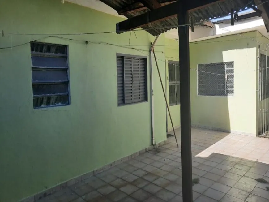 Foto 1 de Casa com 4 Quartos à venda, 284m² em Vila Mariza Mazzei, São Paulo