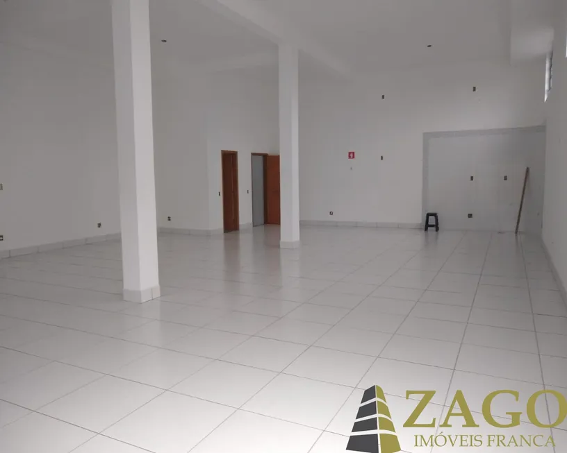 Foto 1 de Galpão/Depósito/Armazém à venda, 250m² em Vila Rezende, Franca