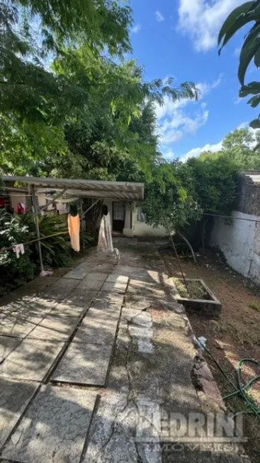 Foto 1 de Lote/Terreno à venda, 210m² em Camaquã, Porto Alegre