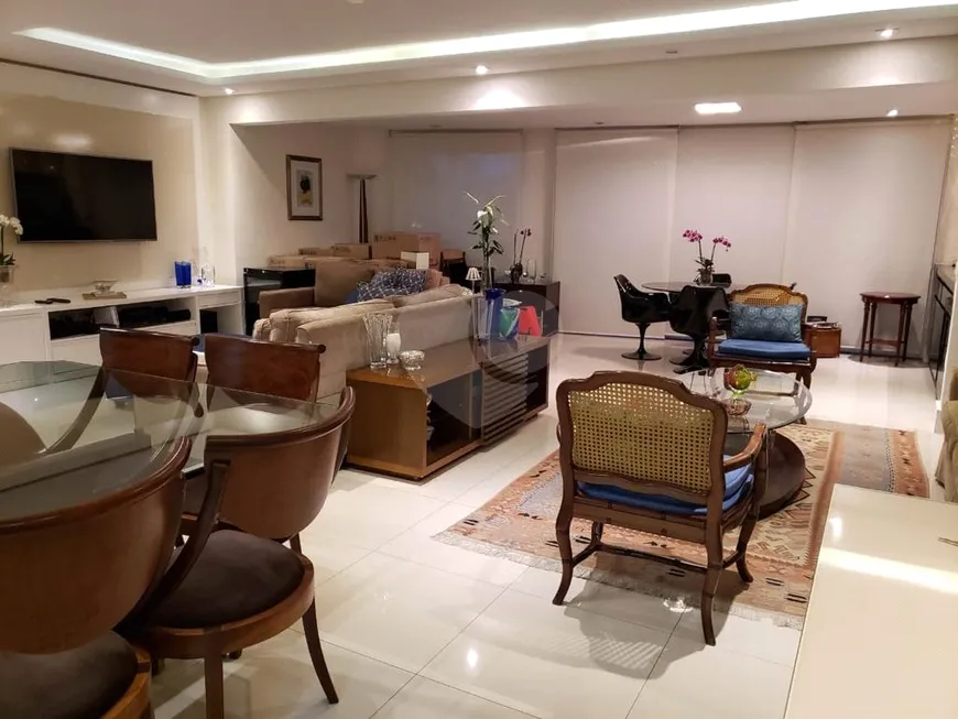 Foto 1 de Apartamento com 3 Quartos à venda, 144m² em Campo Belo, São Paulo