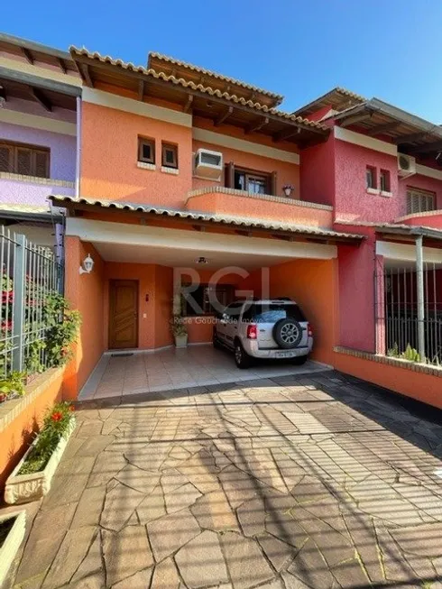 Foto 1 de Casa com 3 Quartos à venda, 156m² em Ipanema, Porto Alegre